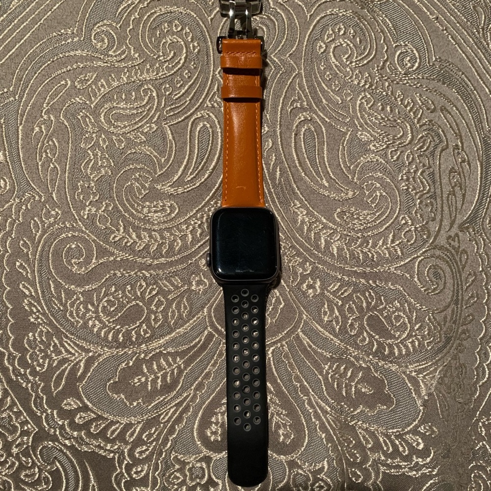 Longvadon Men’s Leather Apple Watch Band